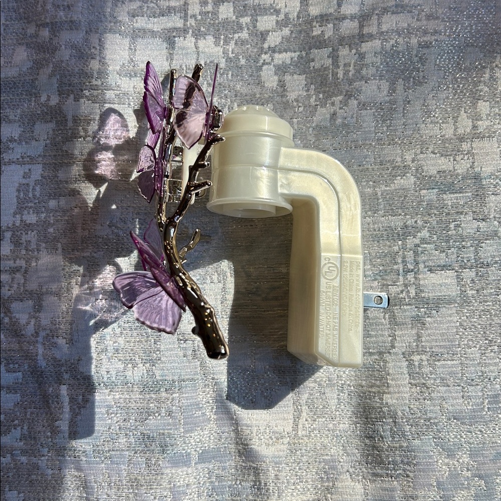 Bath and Body Works Purple Butterfly Branch Decor - Picture 5 of 7